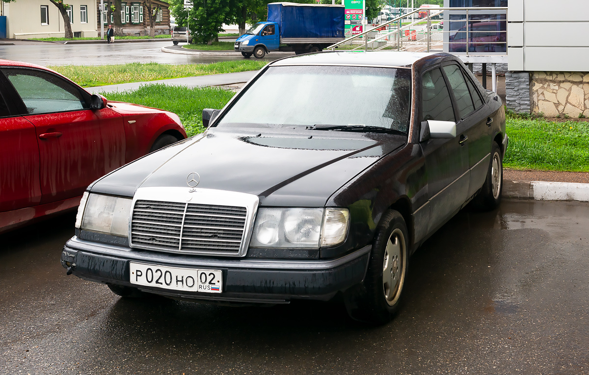 Башкортостан, № Р 020 НО 02 — Mercedes-Benz (W124) '84-96