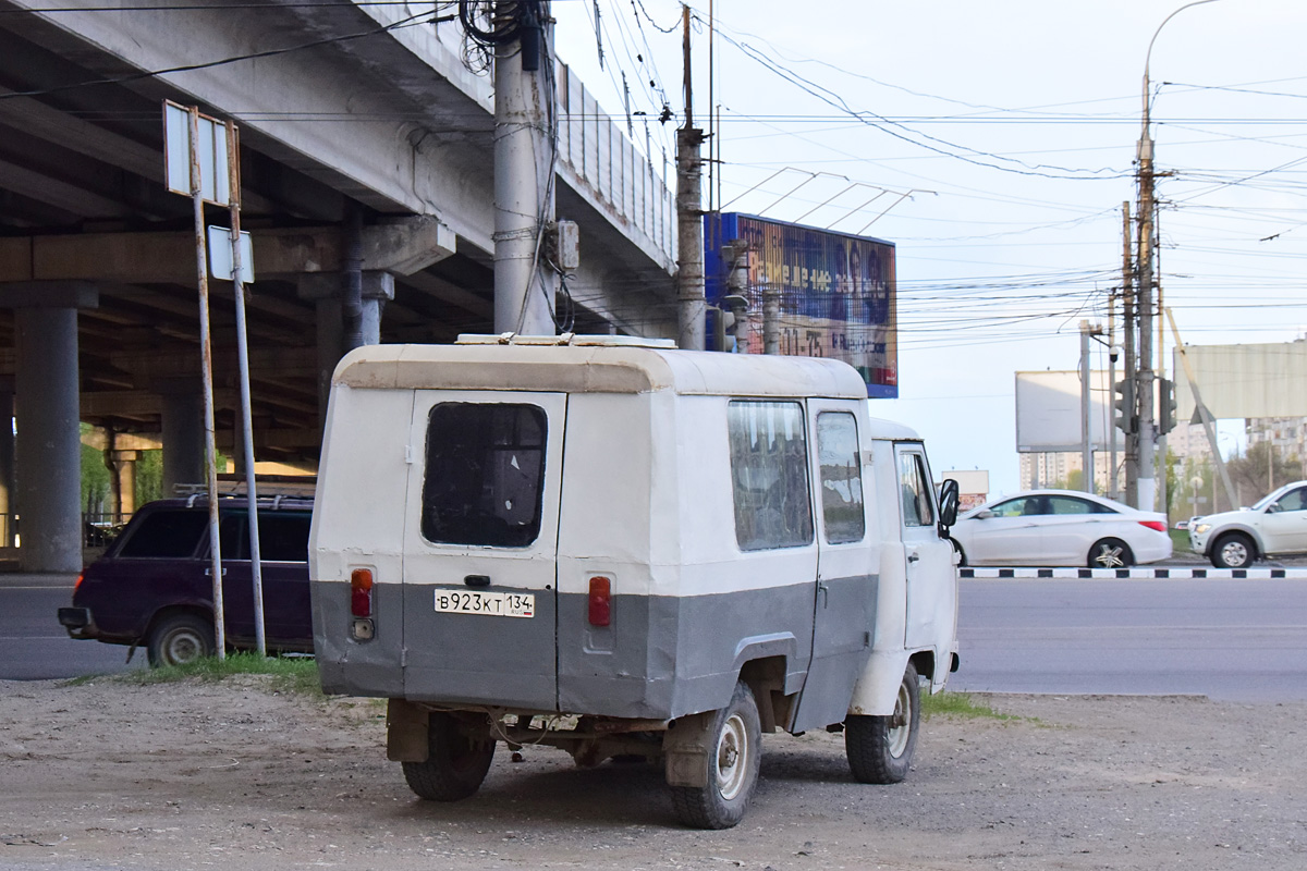 Волгоградская область, № В 923 КТ 134 — УАЗ-3303 '85-03