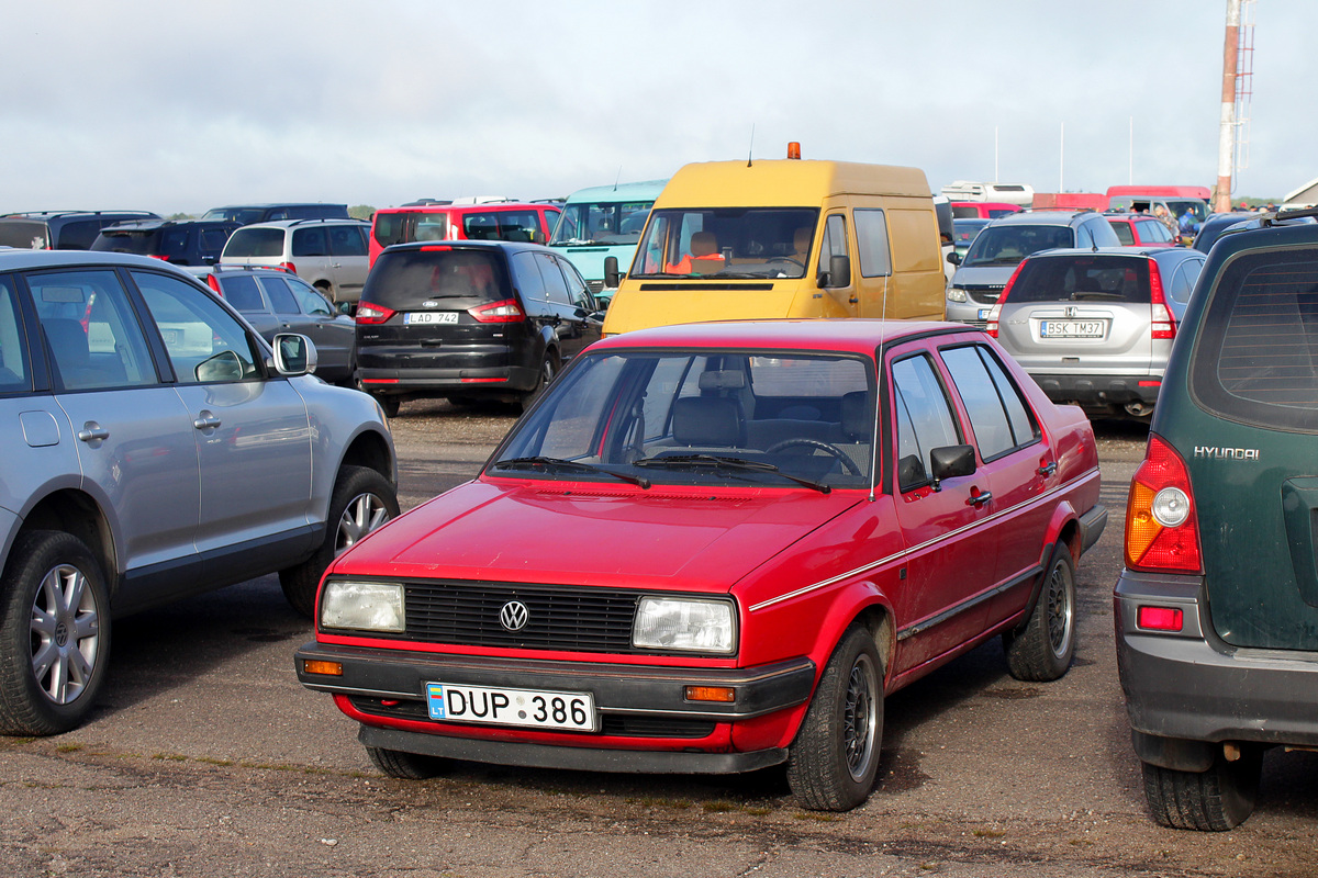 Литва, № DUP 386 — Volkswagen Jetta Mk2 (Typ 16) '84-92; Литва — Retro mugė 2021 ruduo