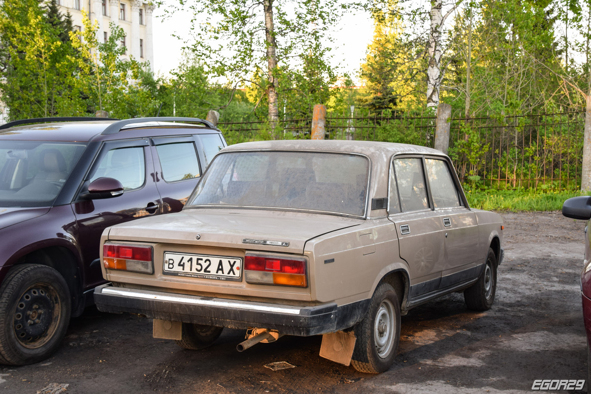 Архангельская область, № В 4152 АХ — ВАЗ-2107 '82-88