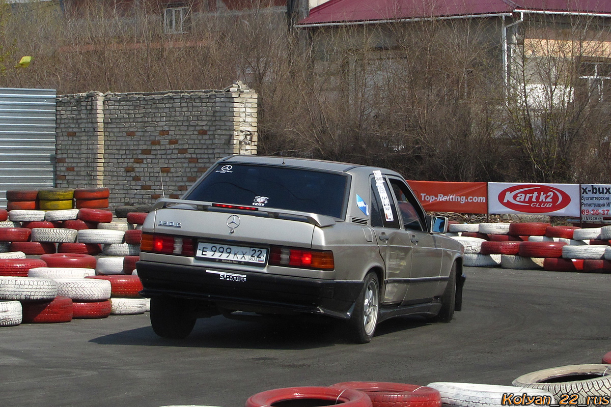 Алтайский край, № Е 999 КХ 22 — Mercedes-Benz (W201) '82-93
