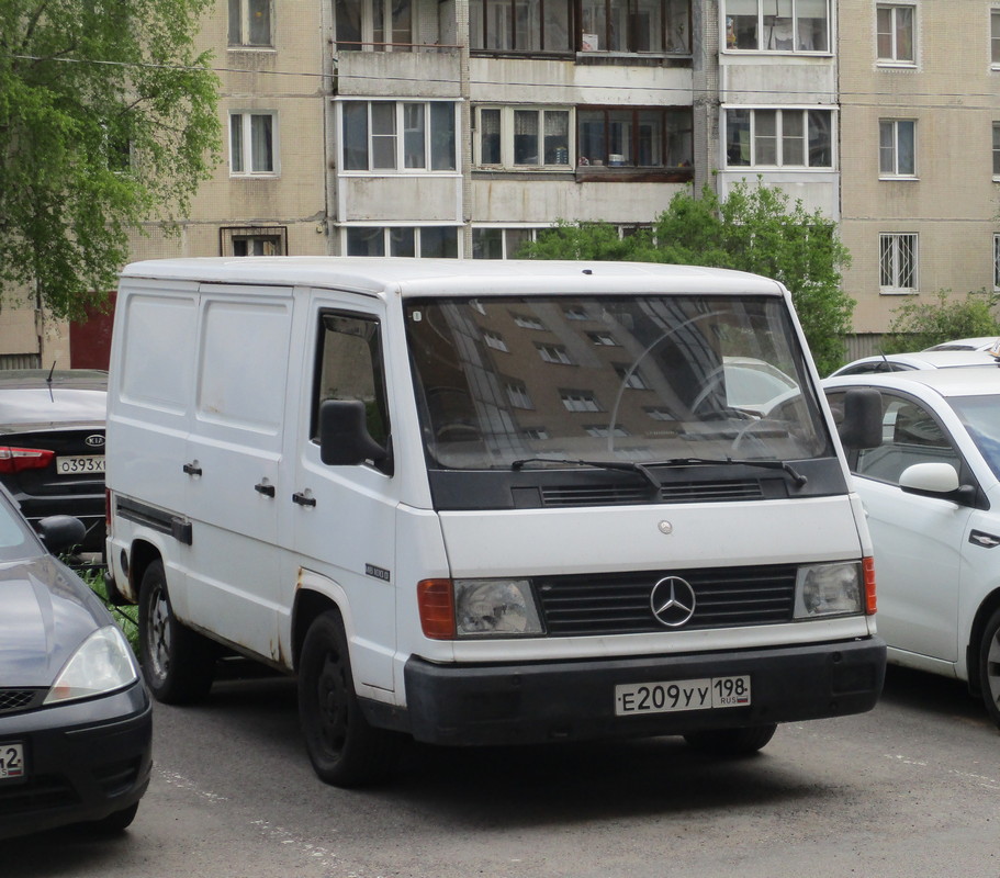 Санкт-Петербург, № Е 209 УУ 198 — Mercedes-Benz MB100 '81-96