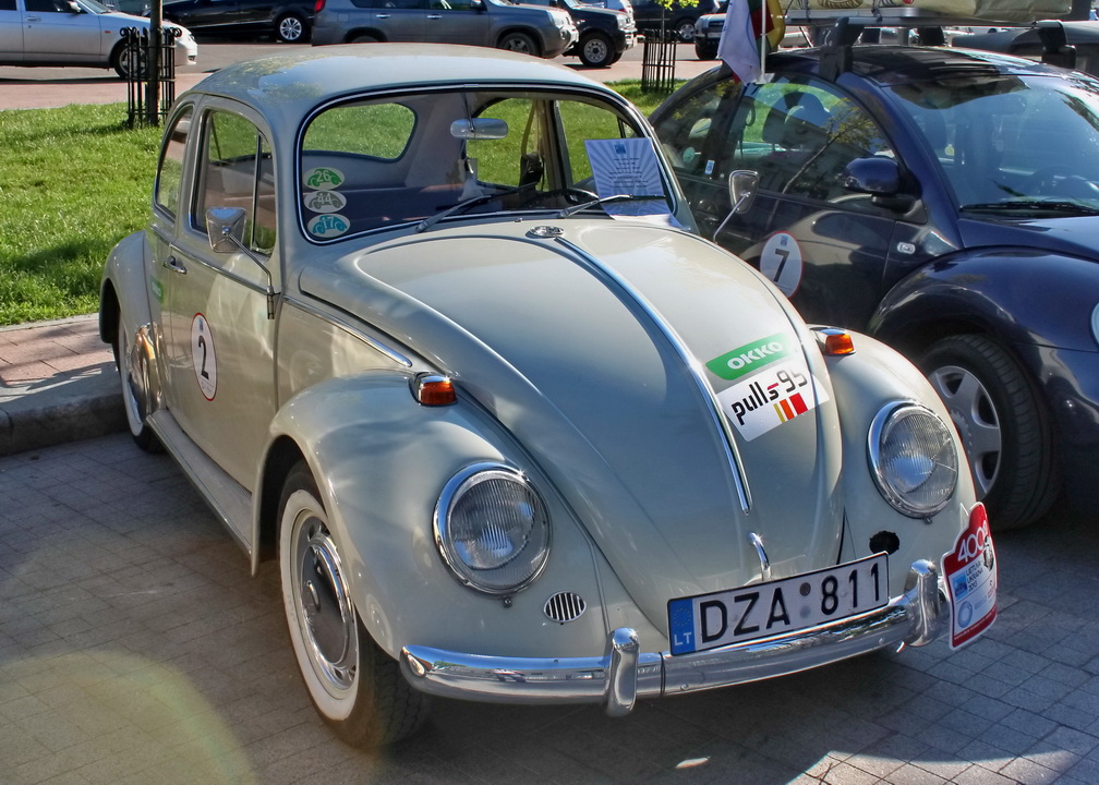 Литва, № DZA  811 — Volkswagen Käfer 1300/1500 '65-74