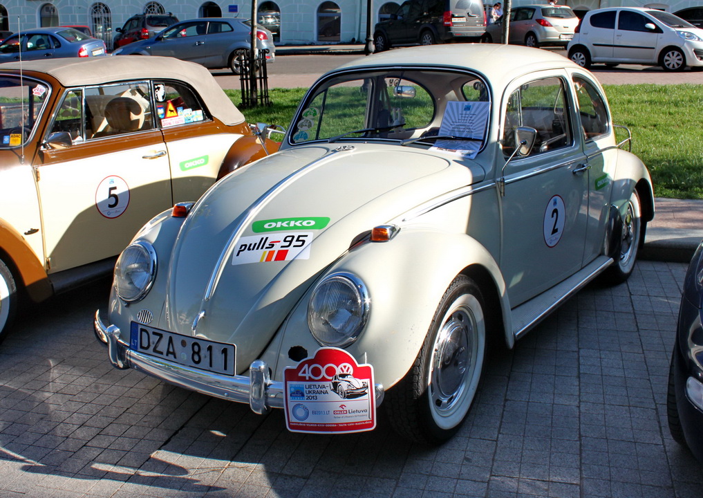 Литва, № DZA  811 — Volkswagen Käfer 1300/1500 '65-74