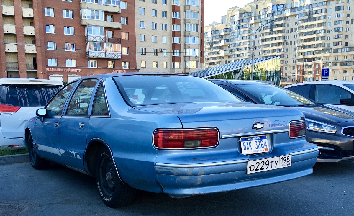 Санкт-Петербург, № О 229 ТУ 198 — Chevrolet Caprice (4G) '90-96