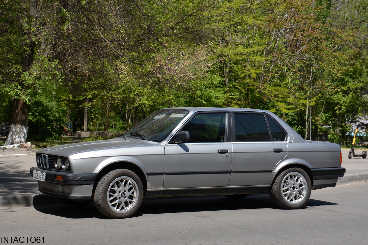 Ростовская область, № О 816 РЕ 61 — BMW 3 Series (E30) '82-94