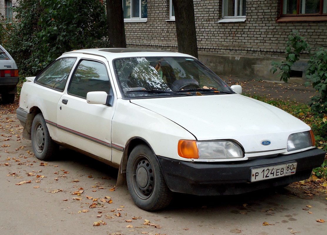 Псковская область, № Р 124 ЕВ 60 — Ford Sierra MkII '87-93