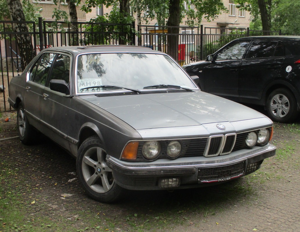 Санкт-Петербург, № МН 9460 98 — BMW 7 Series (E23) '77-86