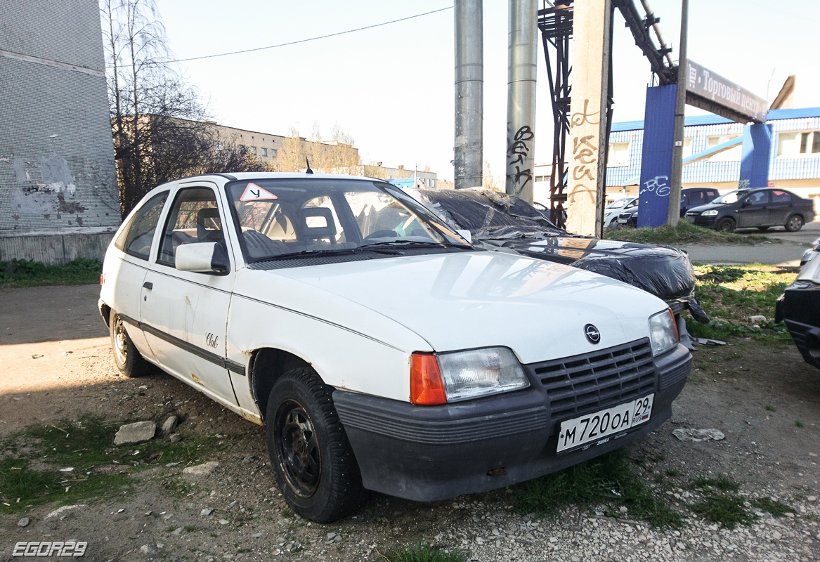 Архангельская область, № М 720 ОА 29 — Opel Kadett (E) '84-95