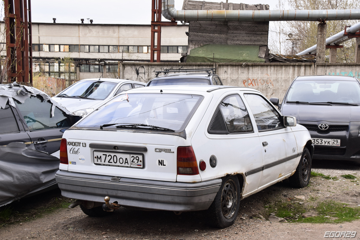 Архангельская область, № М 720 ОА 29 — Opel Kadett (E) '84-95