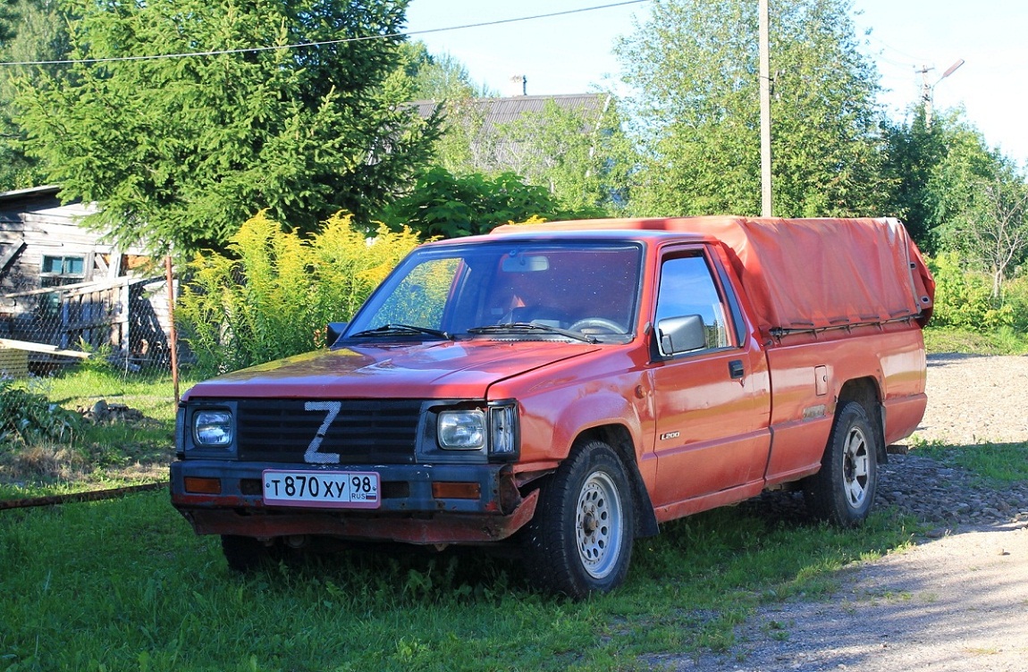 Санкт-Петербург, № Т 870 ХУ 98 — Mitsubishi L200 (2G) '86-96