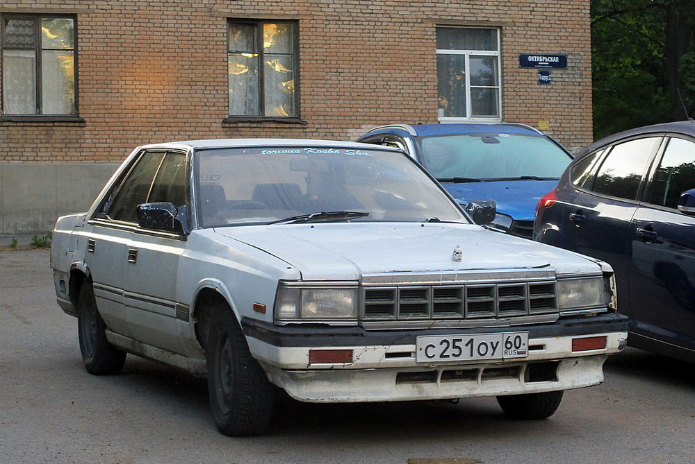 Псковская область, № С 251 ОУ 60 — Nissan Laurel (C32) '84-93