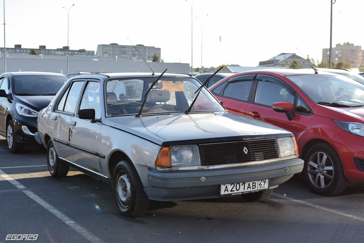 Архангельская область, № А 201 АВ 29 — Renault 18 '78-89