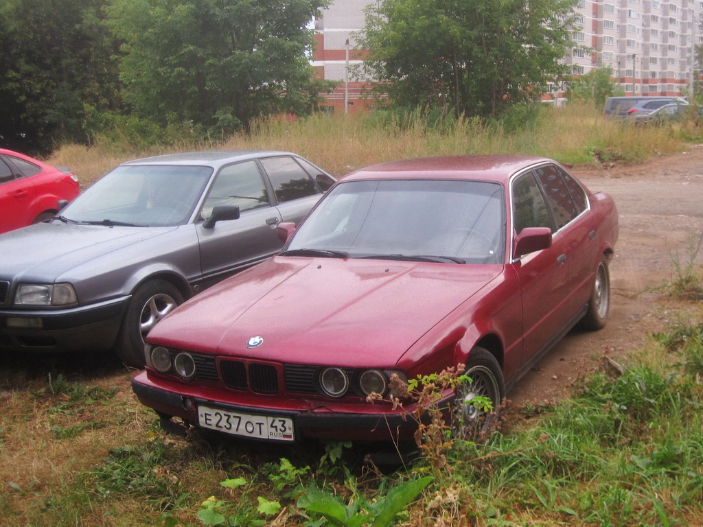 Кировская область, № Е 237 ОТ 43 — BMW 5 Series (E34) '87-96