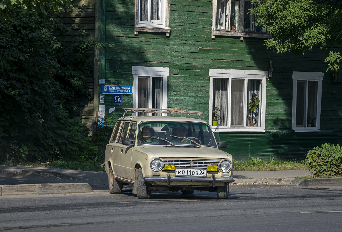 Башкортостан, № М 011 ВВ 02 — ВАЗ-2102 '71-86