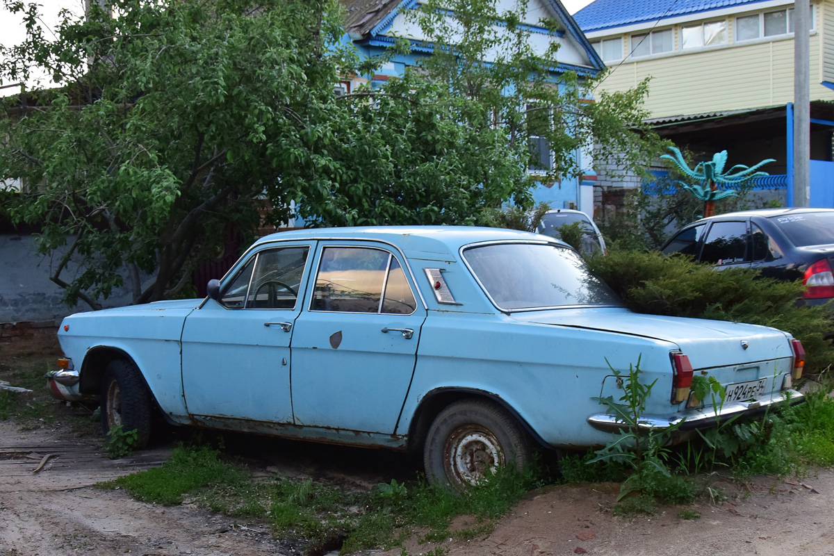 Volgograd region, # Н 924 РЕ 34 — GAZ-24 Volga '68-86