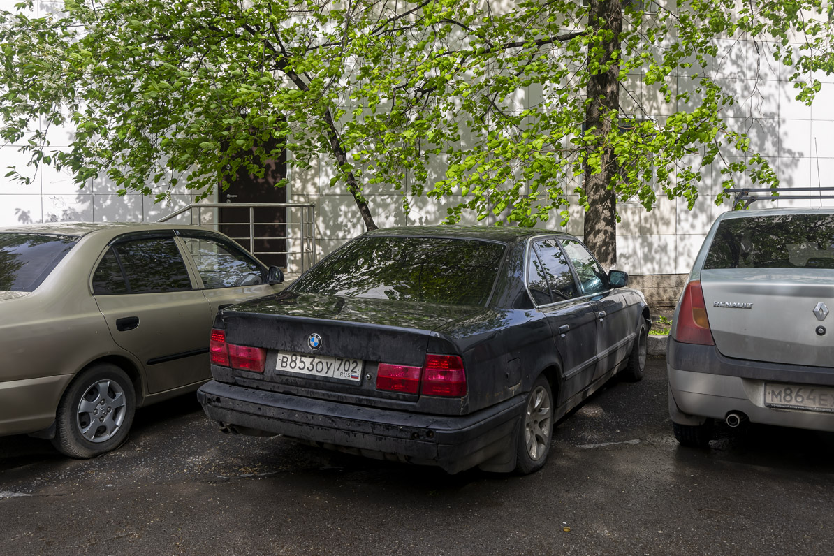 Башкортостан, № В 853 ОУ 702 — BMW 5 Series (E34) '87-96