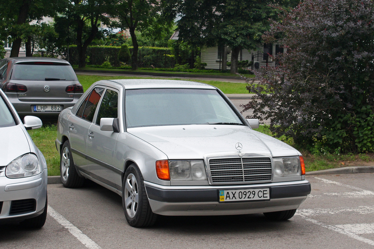 Харьковская область, № АХ 0929 СЕ — Mercedes-Benz (W124) '84-96