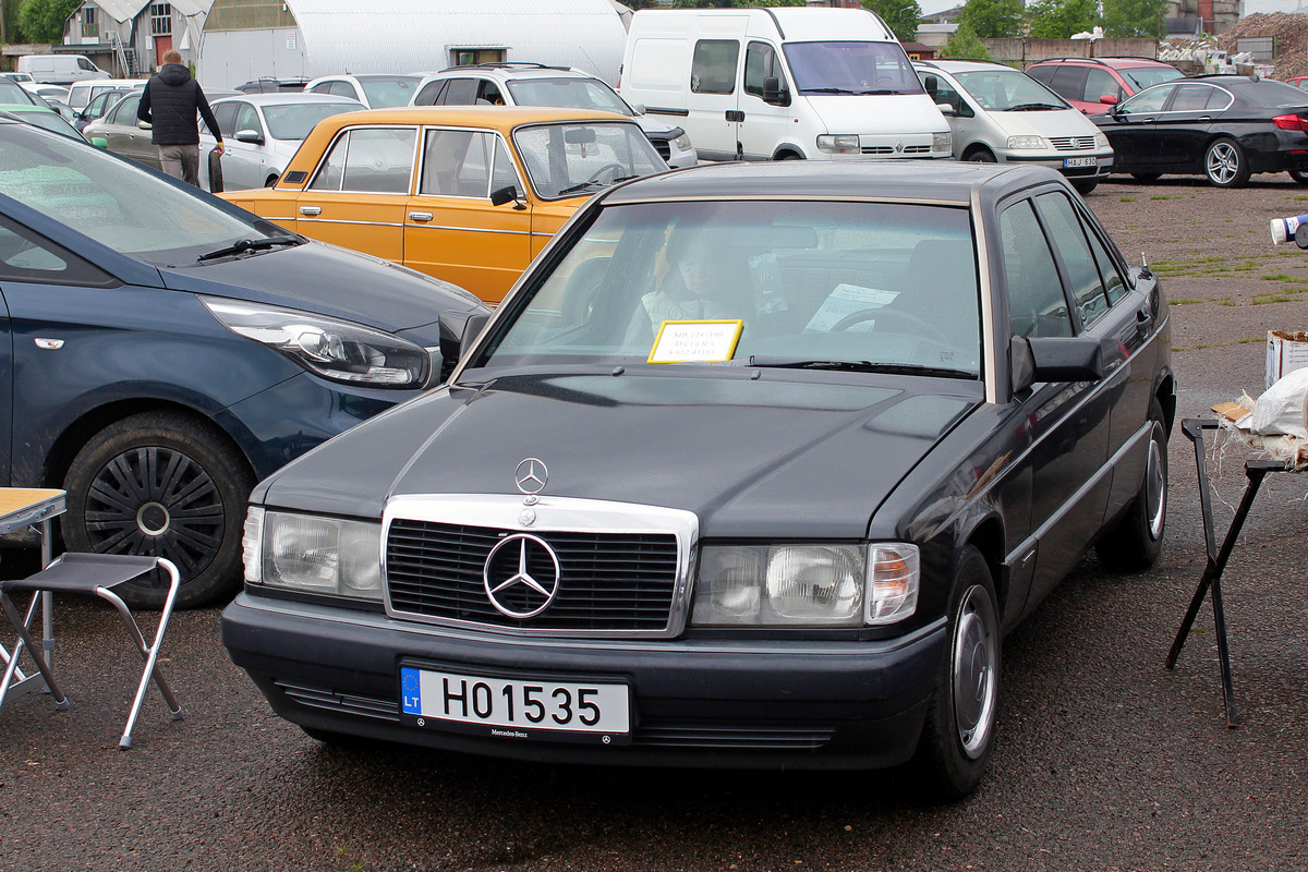 Литва, № H01535 — Mercedes-Benz (W201) '82-93; Литва — Retro mugė 2022