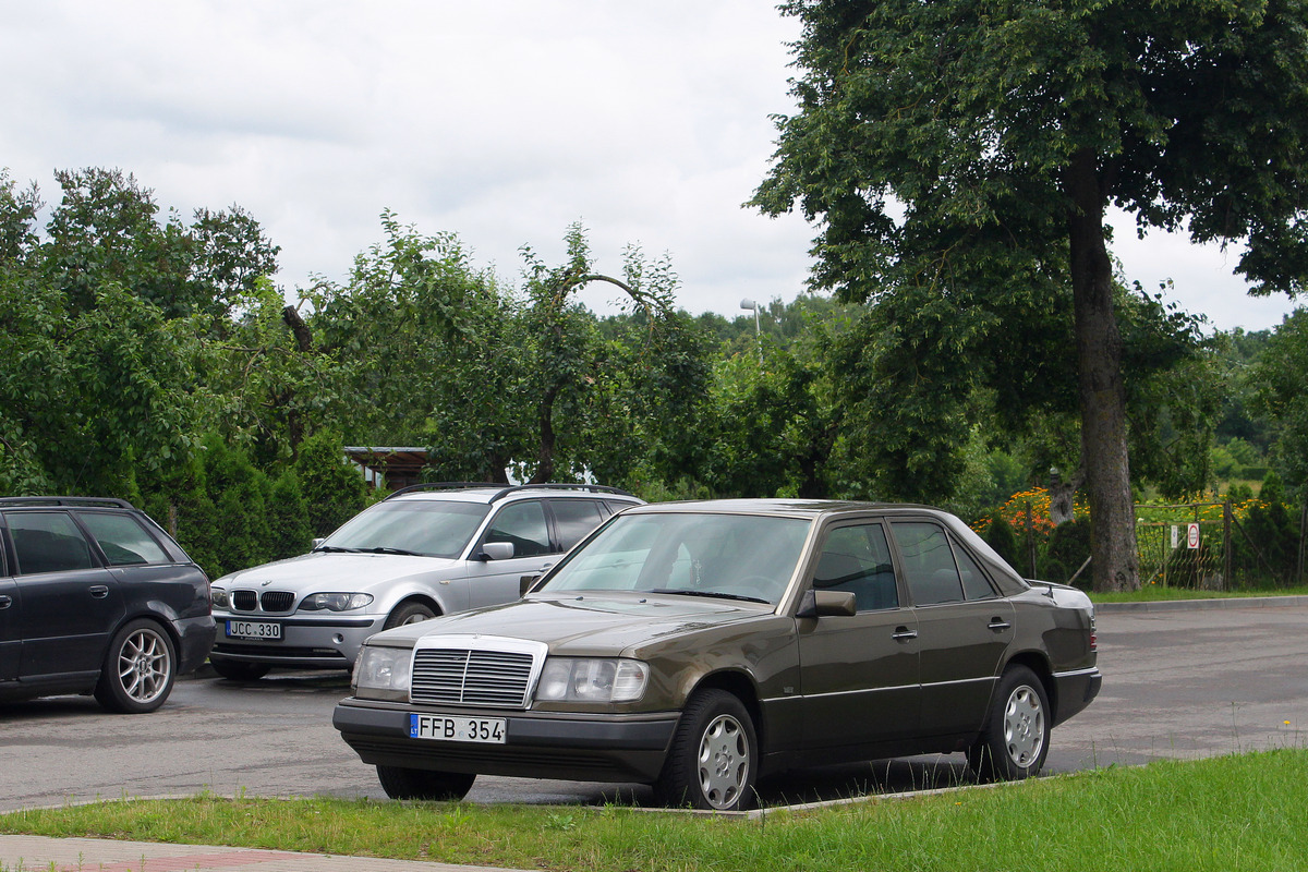 Литва, № FFB 354 — Mercedes-Benz (W124) '84-96