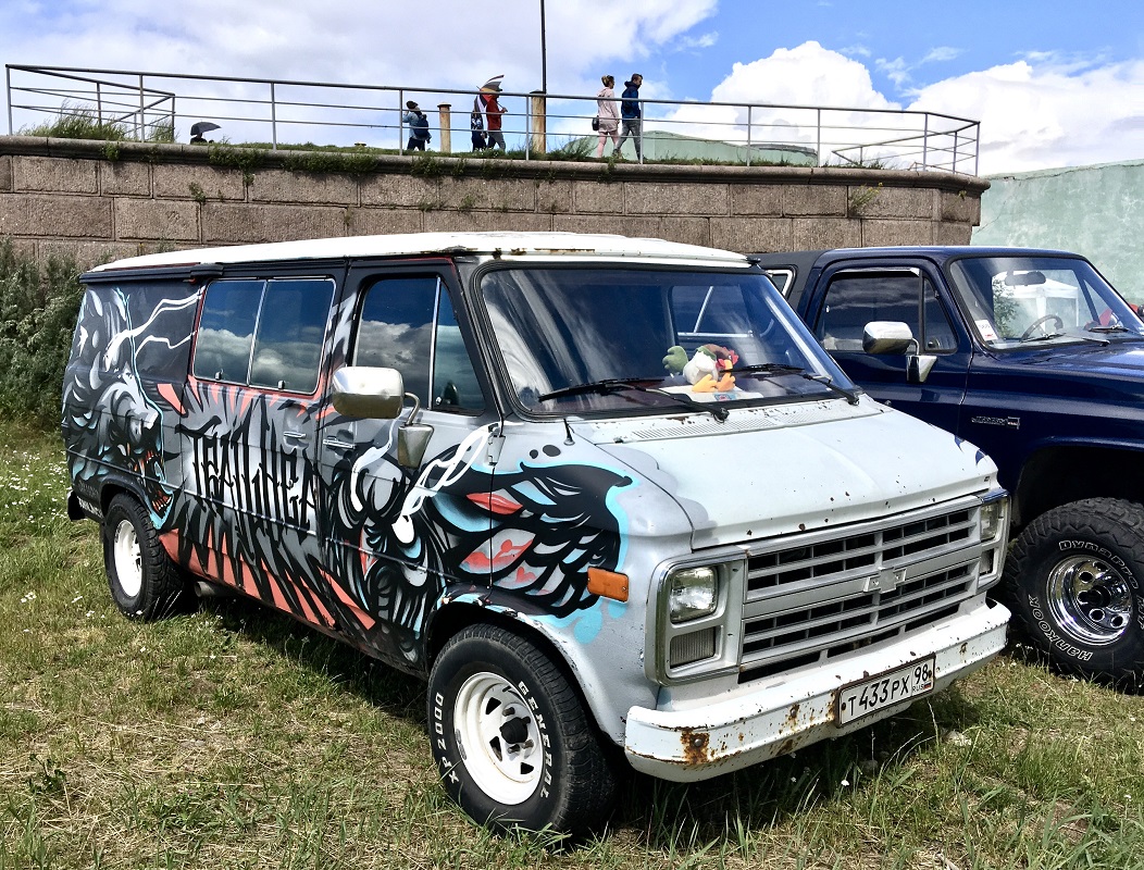 Санкт-Петербург, № Т 433 РХ 98 — Chevrolet Van (3G) '71-96; Санкт-Петербург — Фестиваль ретротехники "Фортуна"