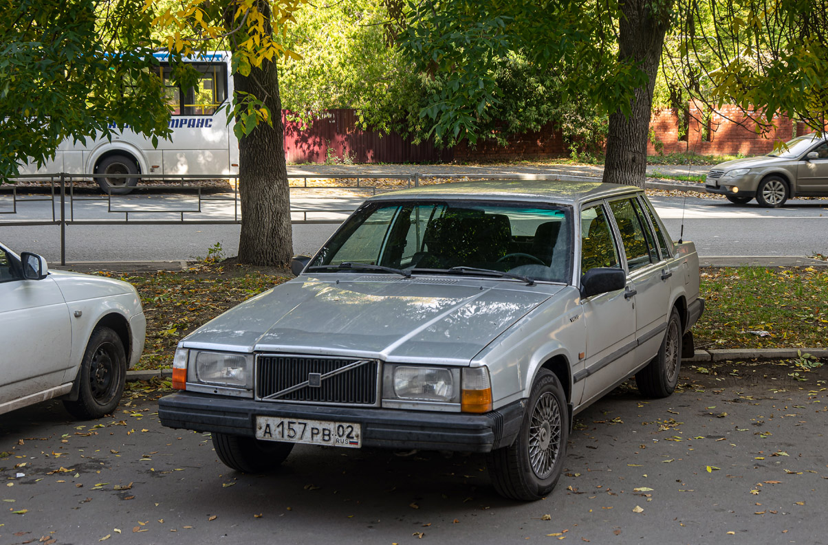 Башкортостан, № А 157 РВ 02 — Volvo 740 '84-92