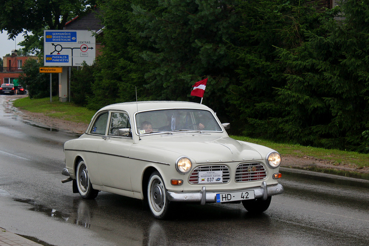 Латвия, № HD-42 — Volvo Amazon (P120/130/220) '56-70; Литва — Nesenstanti klasika 2022