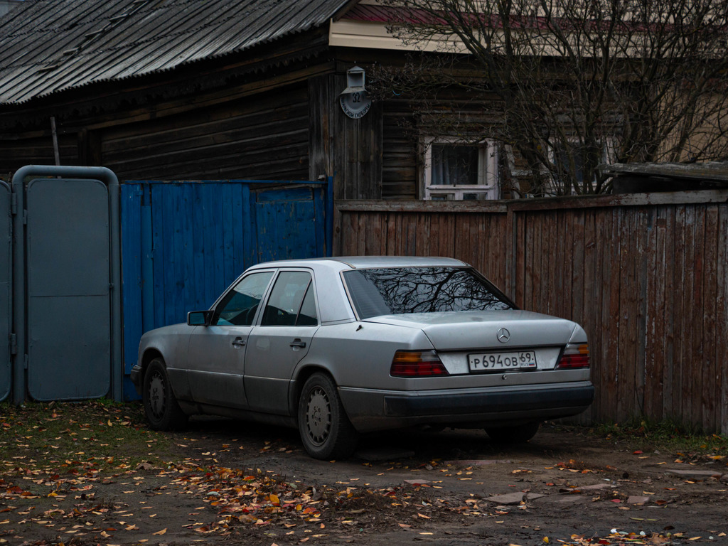 Тверская область, № Р 694 ОВ 69 — Mercedes-Benz (W124) '84-96