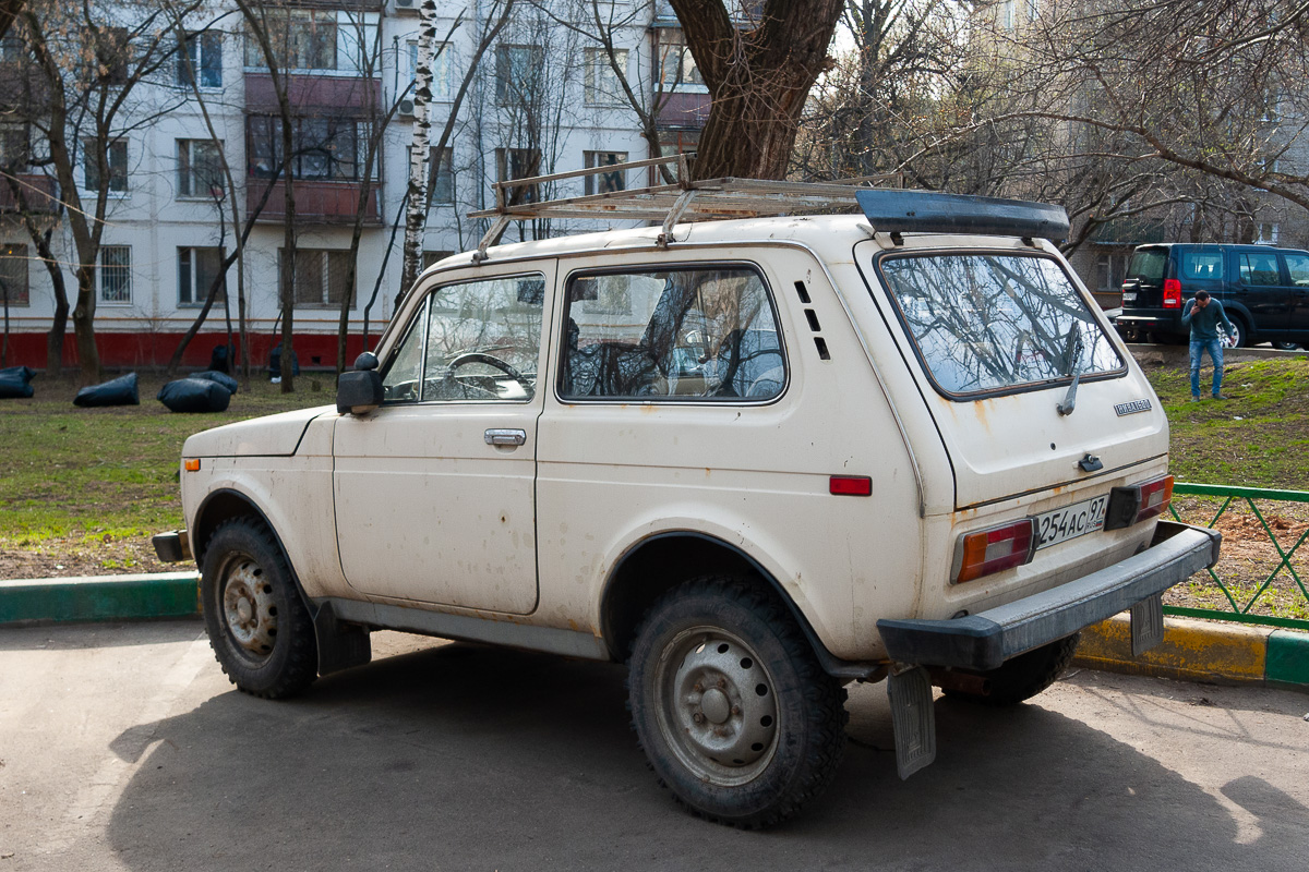 Москва, № О 254 АС 97 — ВАЗ-2121 '77-94