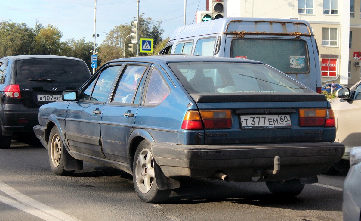 Псковская область, № Т 377 ЕМ 60 — Volkswagen Passat (B2) '80-88