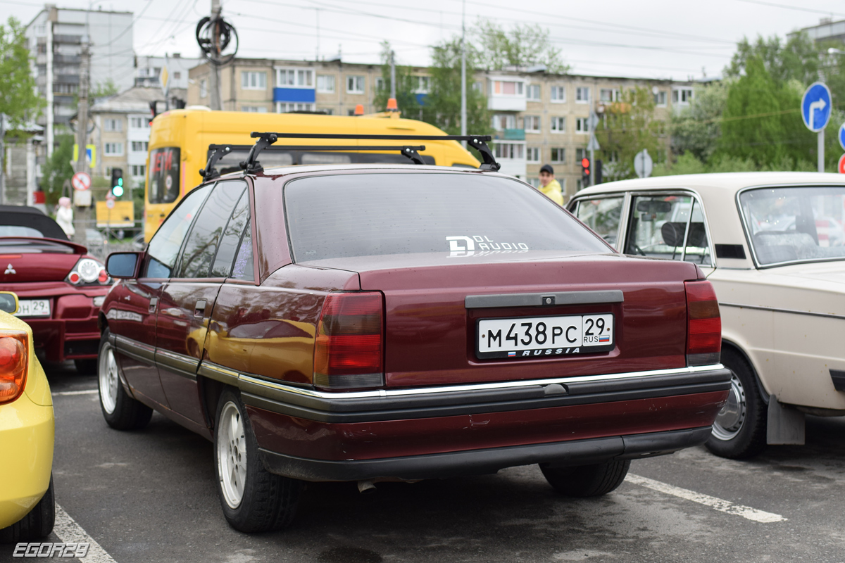 Архангельская область, № М 438 РС 29 — Opel Omega (A) '86–94
