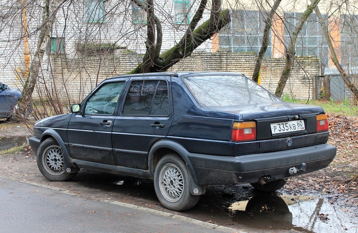 Псковская область, № Р 335 КВ 60 — Volkswagen Jetta Mk2 (Typ 16) '84-92