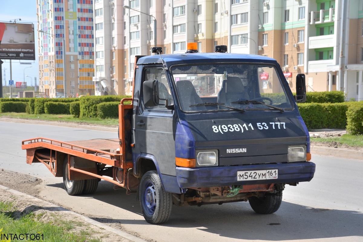 Ростовская область, № М 542 УМ 161 — Nissan Trade '86-01