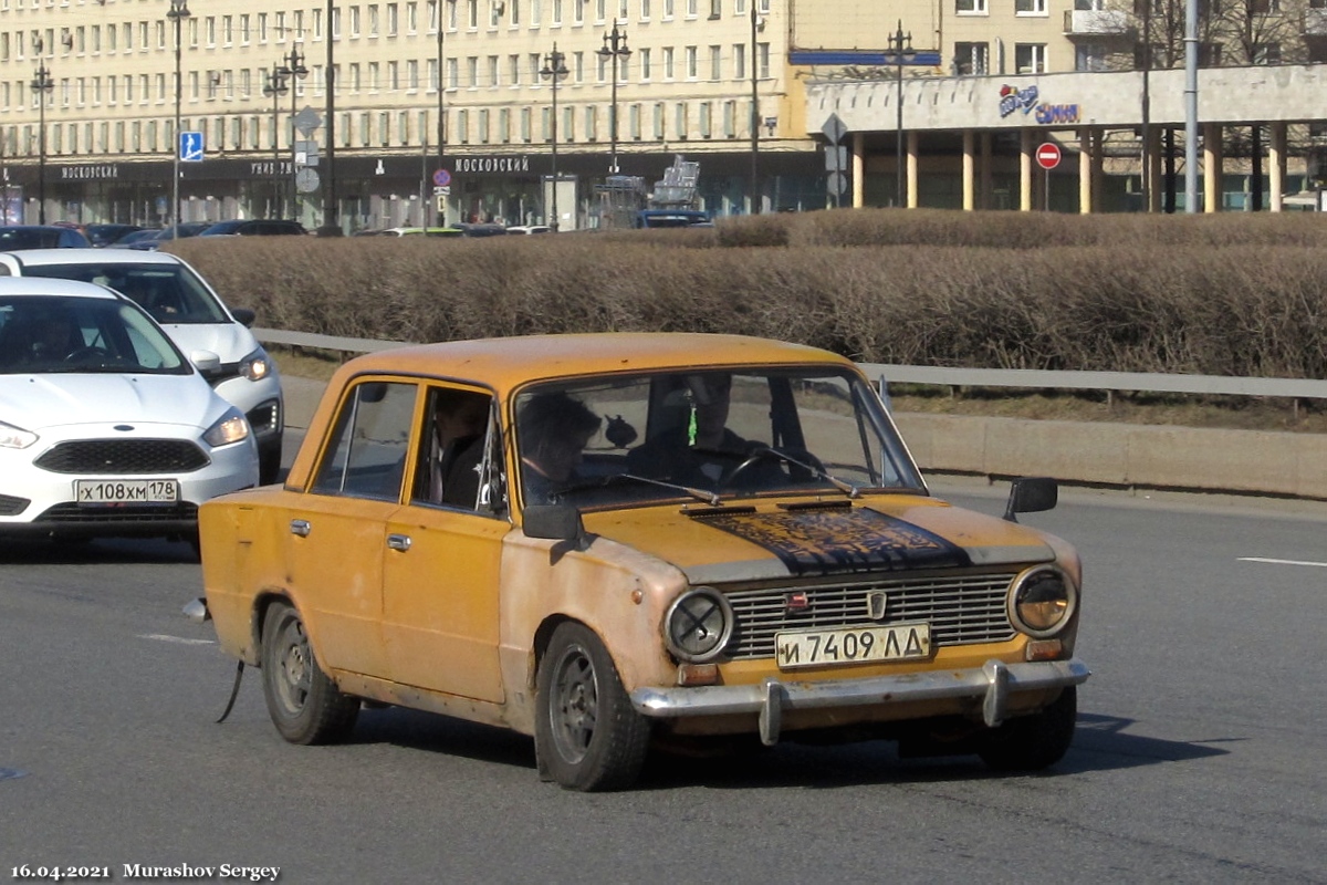 Saint-Petersburg, # И 7409 ЛД — VAZ-21011 '74-83