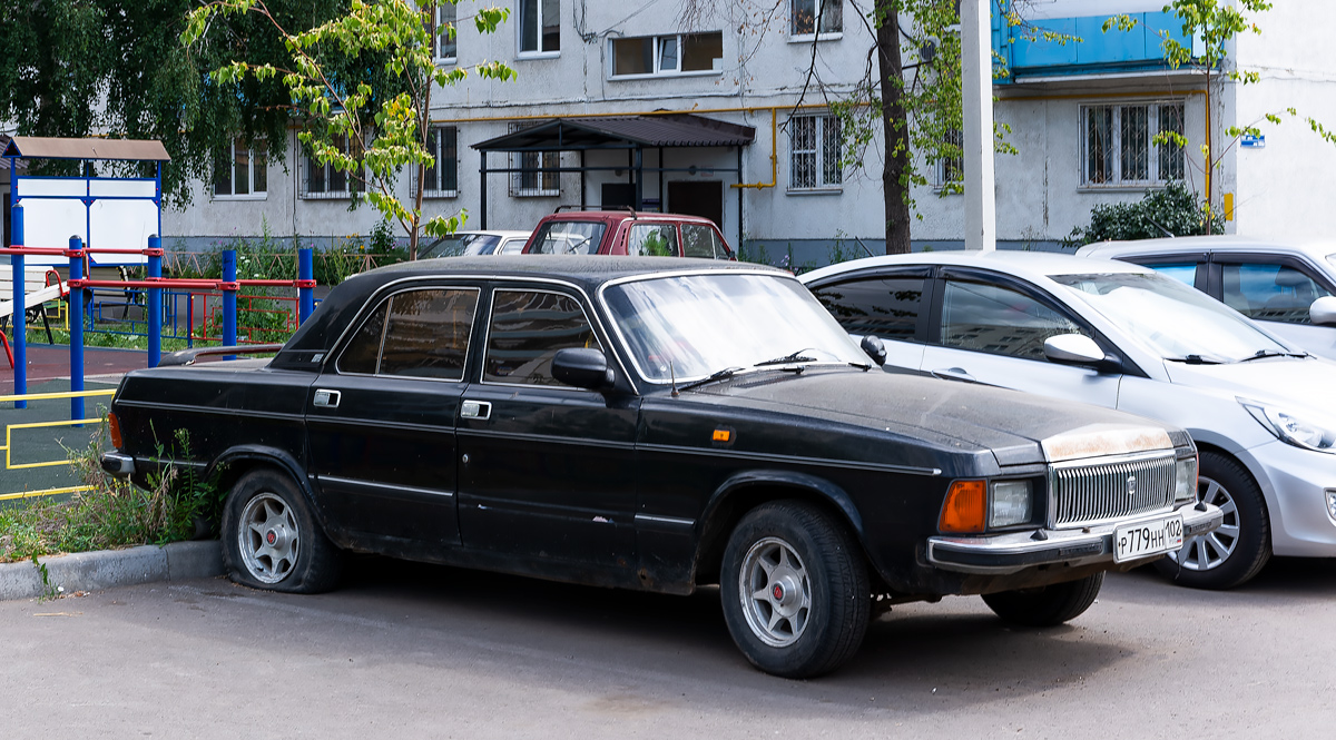 Башкортостан, № Р 779 НН 102 — ГАЗ-3102 '81-08