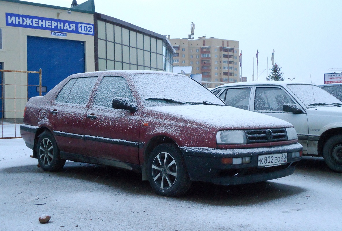 Псковская область, № К 802 ЕО 60 — Volkswagen Vento (A3) '92-99