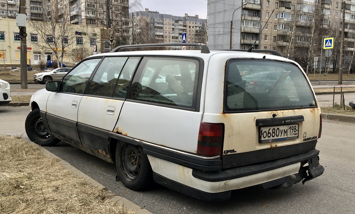 Санкт-Петербург, № О 680 УМ 198 — Opel Omega (A) '86–94