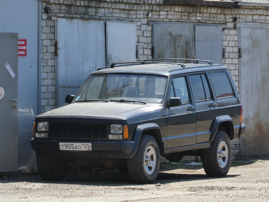 Приморский край, № Т 905 АО 125 — Jeep Cherokee (XJ) '84-01