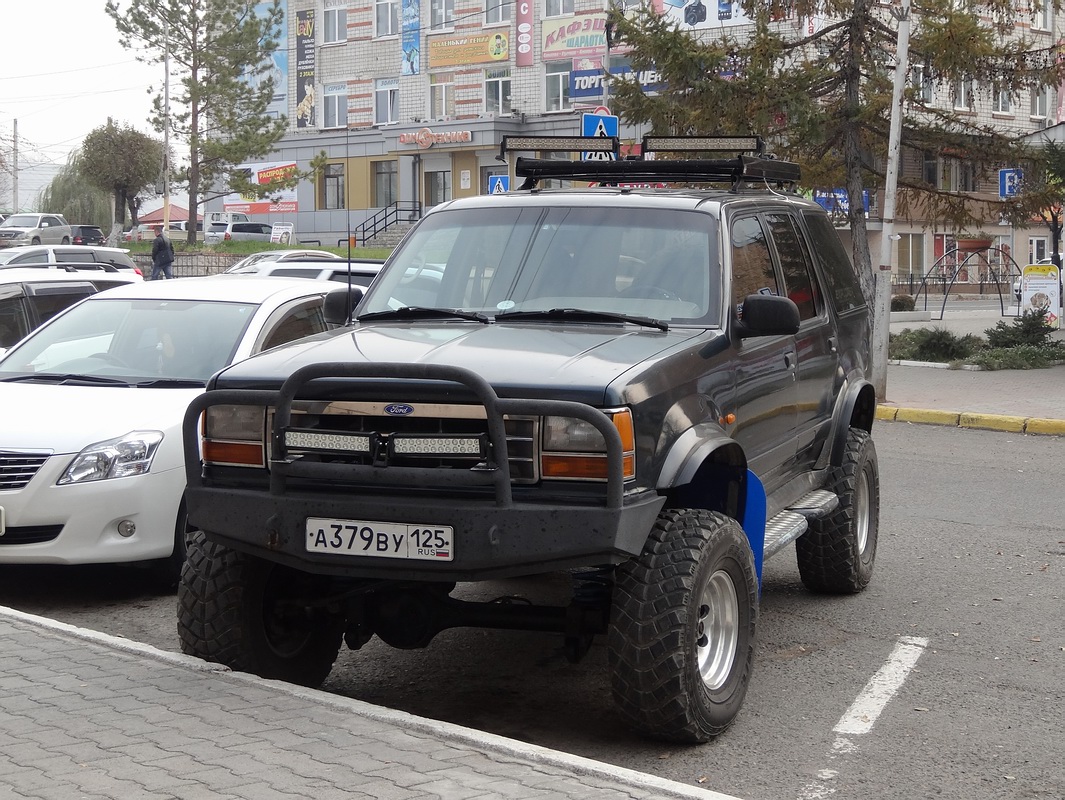 Приморский край, № А 379 ВУ 125 — Ford Explorer (1G) '90-94