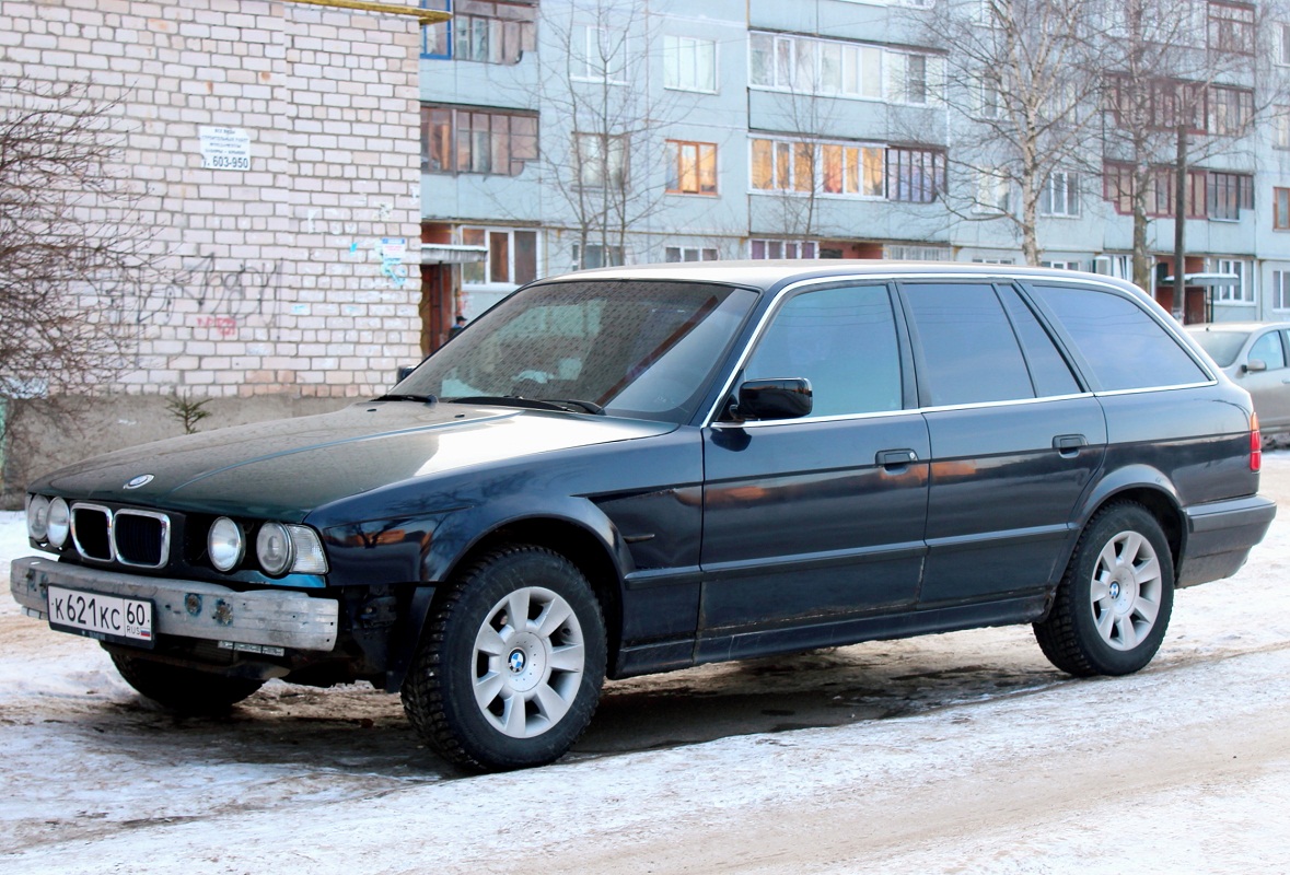 Псковская область, № К 621 КС 60 — BMW 5 Series (E34) '87-96