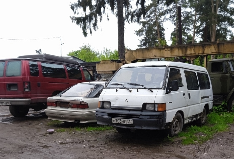 Москва, № В 703 МЕ 177 — Mitsubishi Delica (3G) '86-99