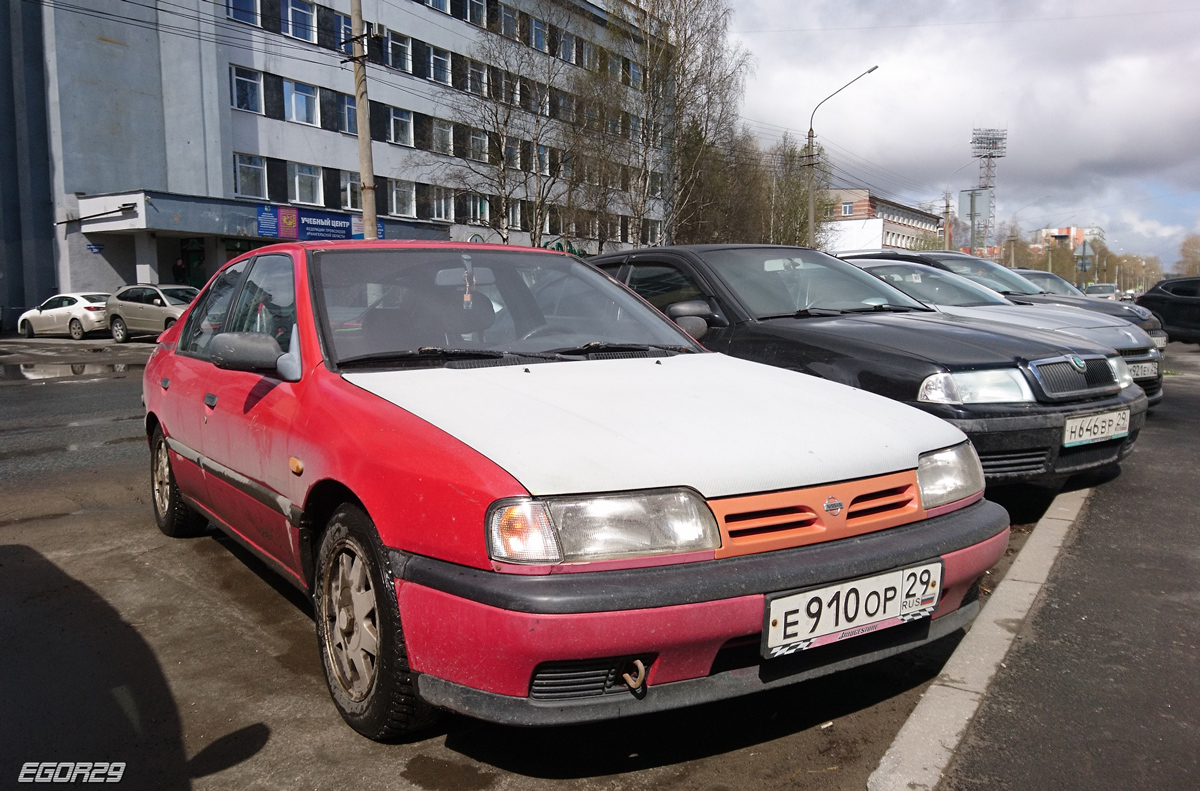 Архангельская область, № Е 910 ОР 29 — Nissan Primera (P10) '90–96