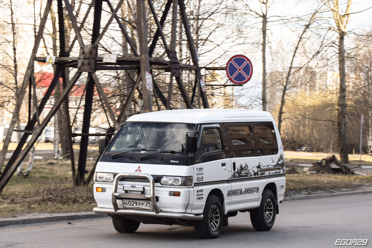 Архангельская область, № Н 029 РР 29 — Mitsubishi Delica (3G) '86-99