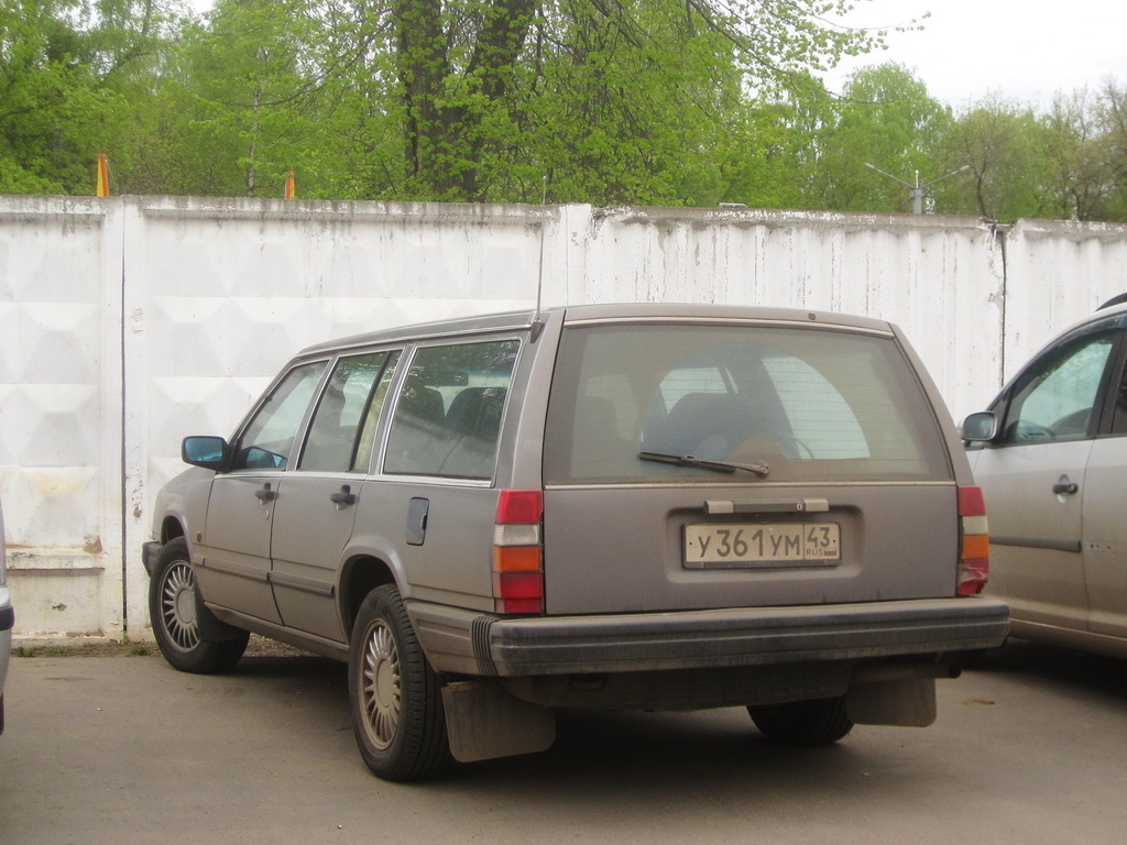 Кировская область, № У 361 УМ 43 — Volvo 740 '84-92