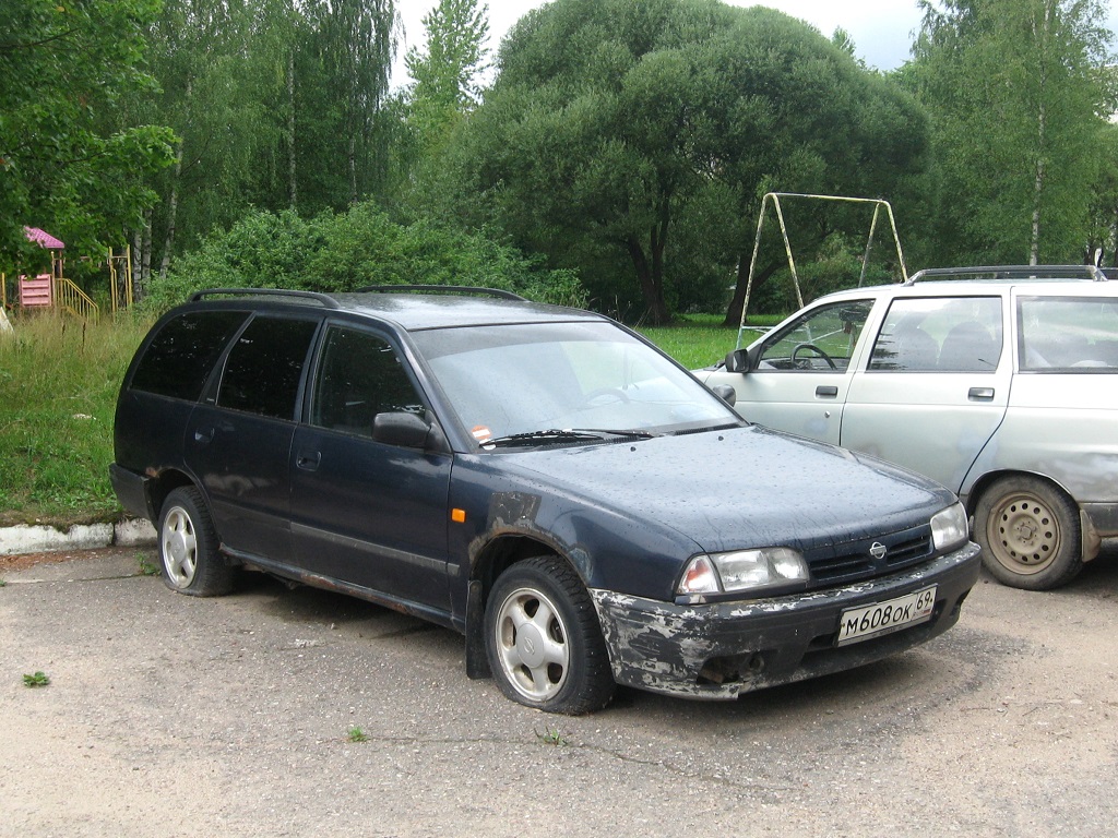 Тверская область, № М 608 ОК 69 — Nissan Primera Estate I (P10) '90-97