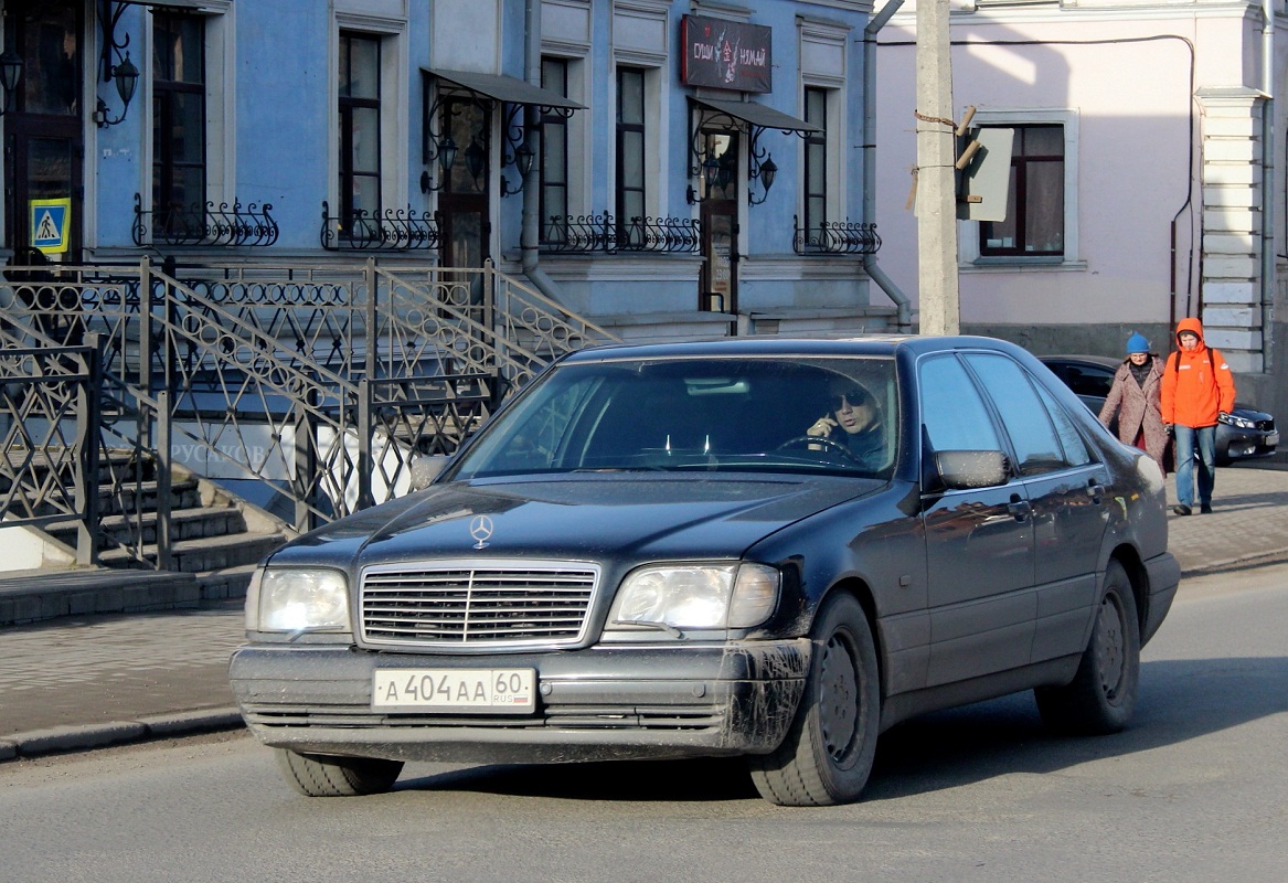 Псковская область, № А 404 АА 60 — Mercedes-Benz (W140) '91-98