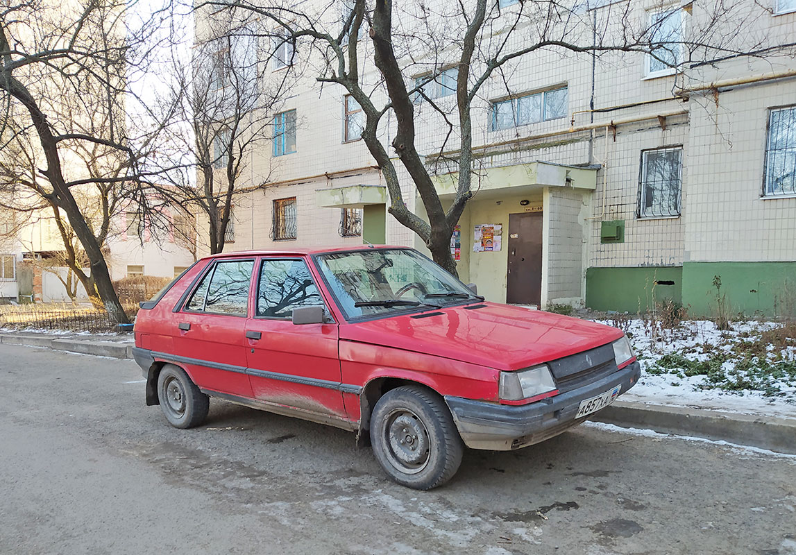 Луганская область, № А 857 ХА — Renault 11 '81-89