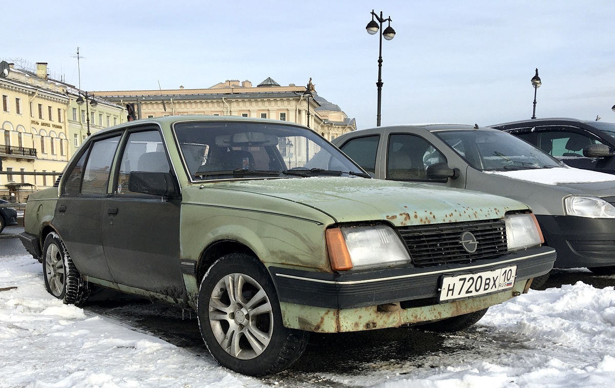 Карелия, № Н 720 ВХ 10 — Opel Ascona (C) '81-88