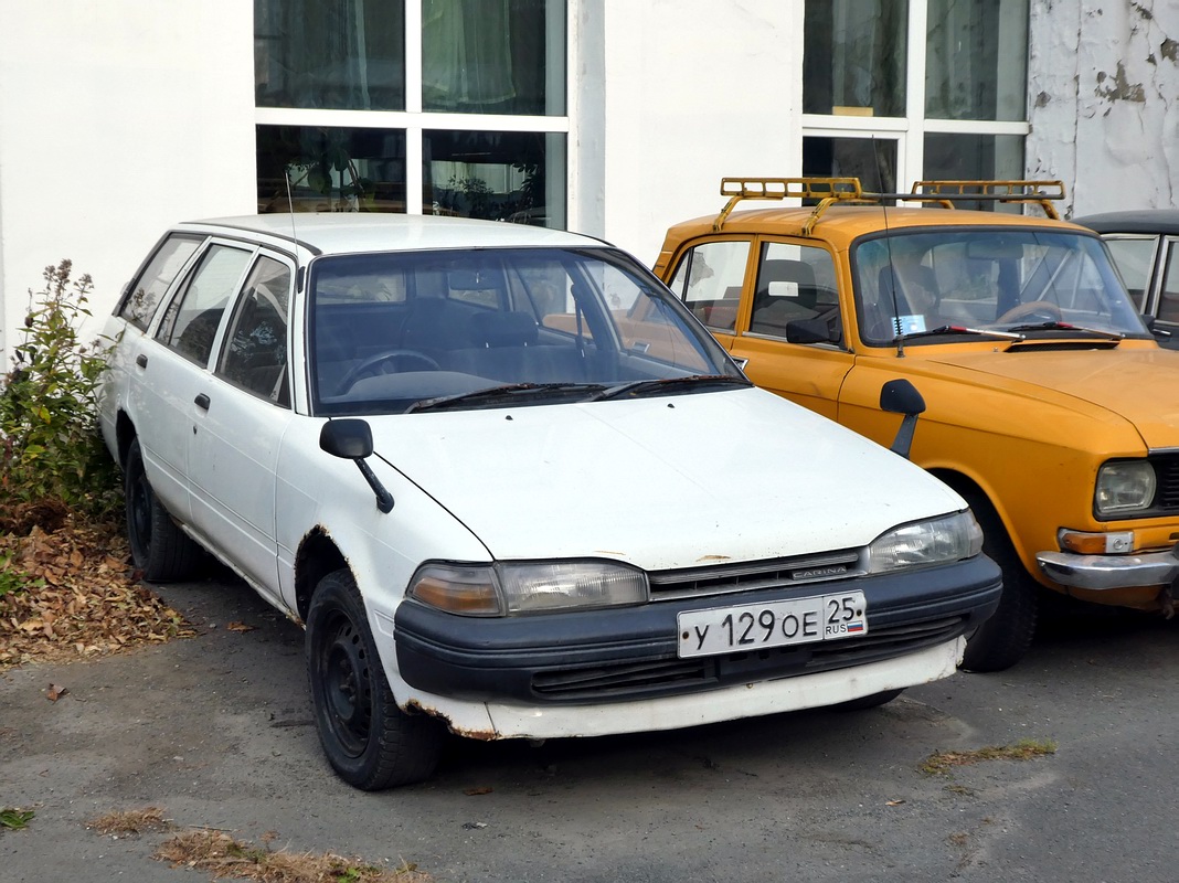 Приморский край, № У 129 ОЕ 25 — Toyota Carina (T170) '88-92