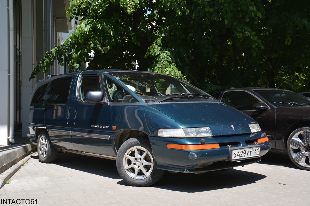 Ростовская область, № Х 429 УТ 161 — Pontiac Trans Sport '89-94; Ростовская область — Retro Motor Show_2022